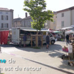 Vue du marché alimentaire de Montbrison